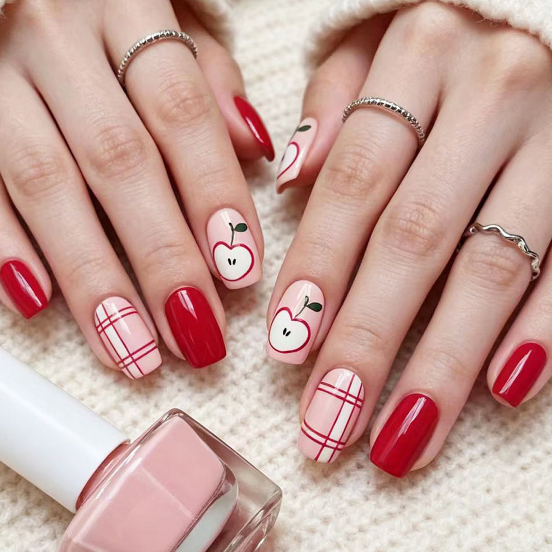 Artificial nails with fruity apple design Bowlift