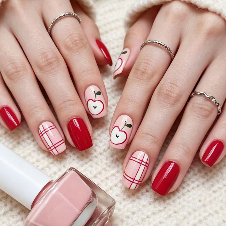 Artificial nails with fruity apple design Bowlift