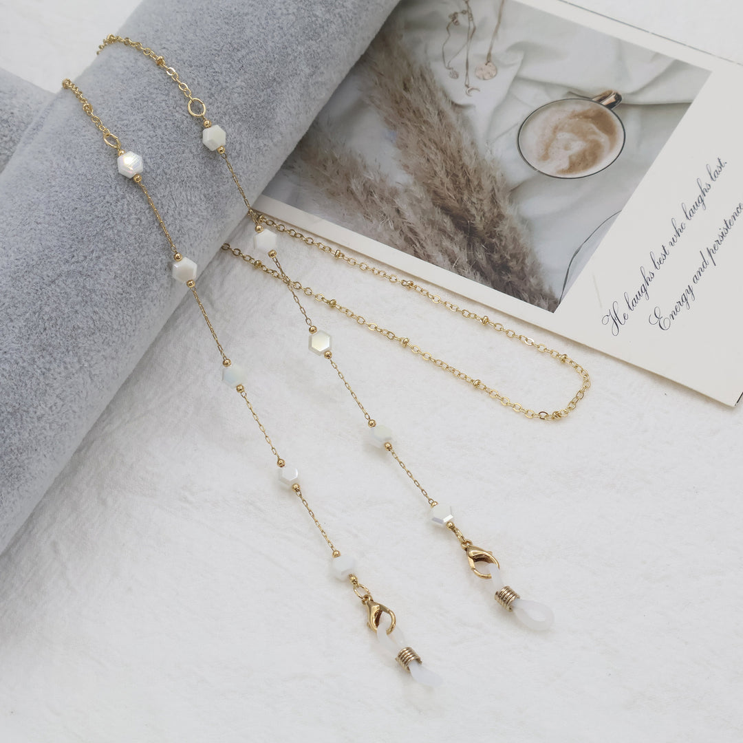 Elegant Gold Chain Necklace with Gemstones Bowlift
