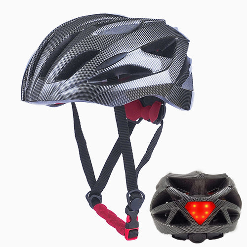 Bicycle helmet with LED rear light and optimal ventilation Bowlift