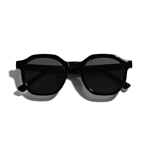 Ladies stylish sunglasses in modern, angular design Bowlift