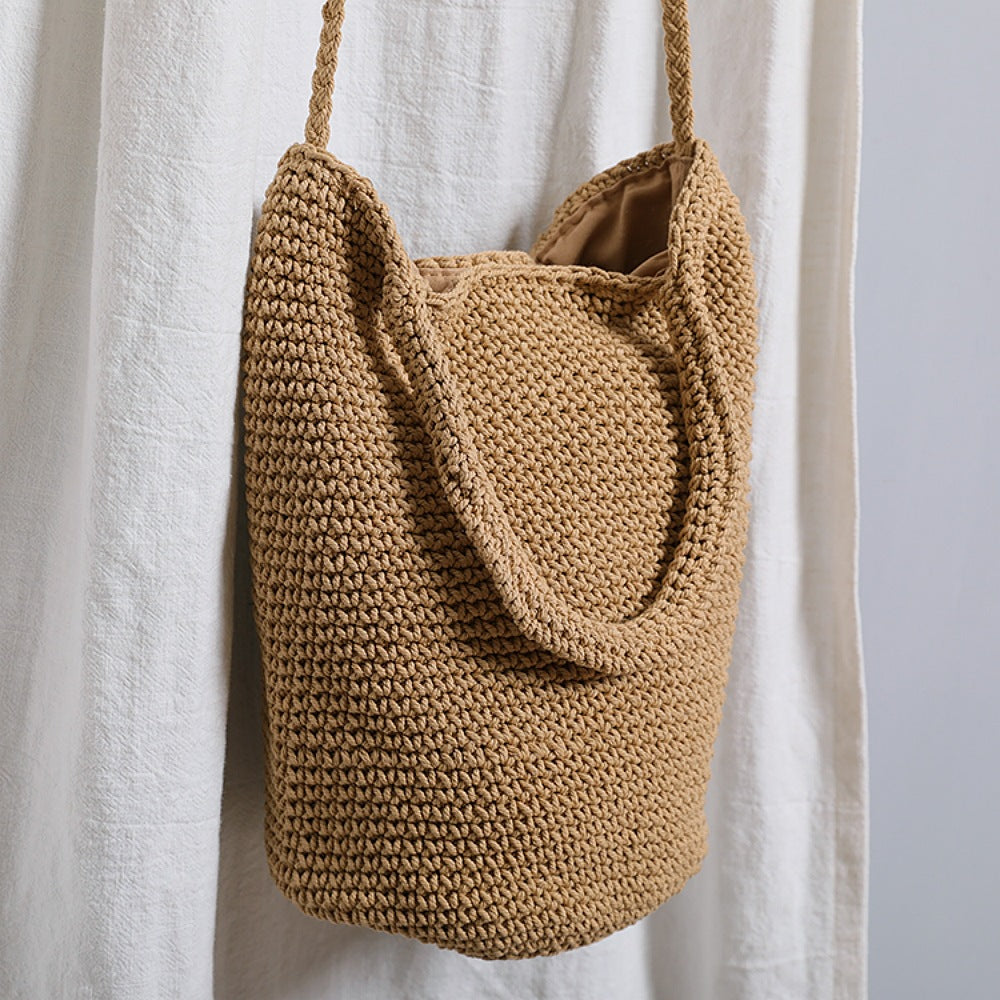 Handmade jute bag with adjustable shoulder strap Bowlift