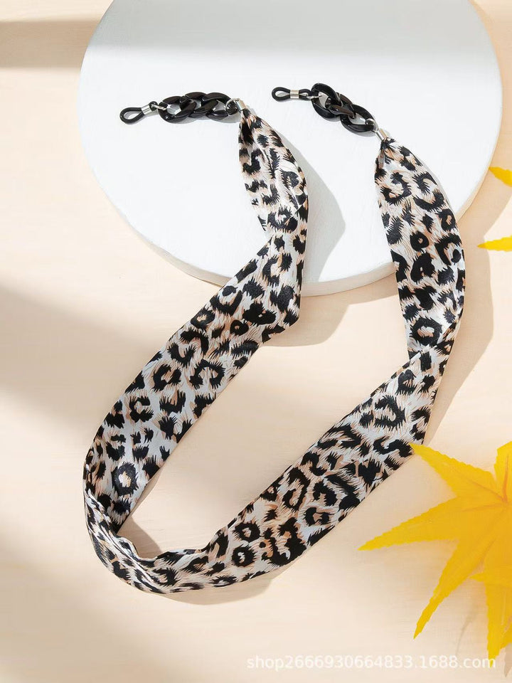 Chic Animal Print Eyewear Chain Bowlift