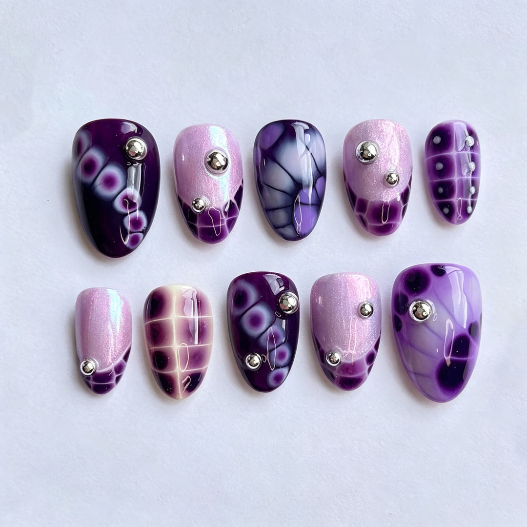 Elegant Decorative Press-On Nail Set Bowlift