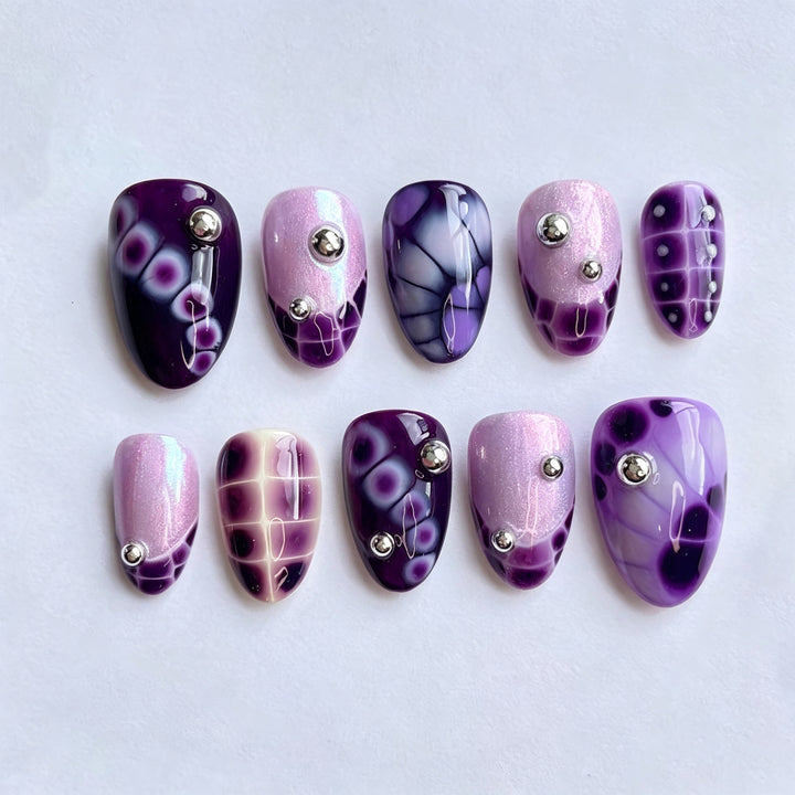 Elegant Decorative Press-On Nail Set Bowlift