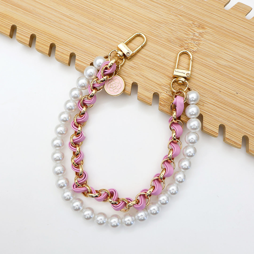 Chic Pearl-Chain Eyewear Holder Bowlift