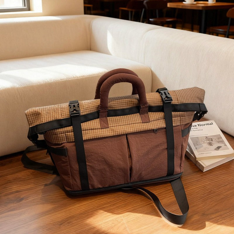 Sporty travel bag with multifunctional compartments Bowlift