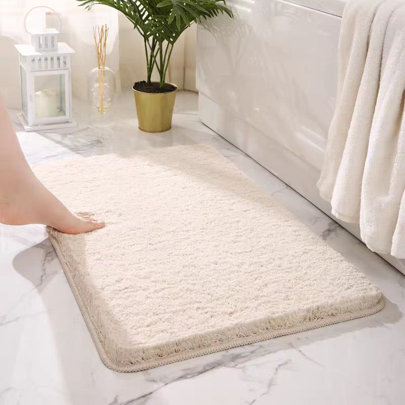 Plush Bath Mat Bowlift
