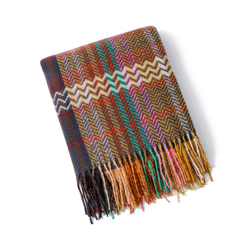 Cozy Geometric Patterned Throw Blanket Bowlift