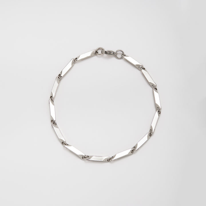 Distinctive Geometric Chain Bracelet Bowlift