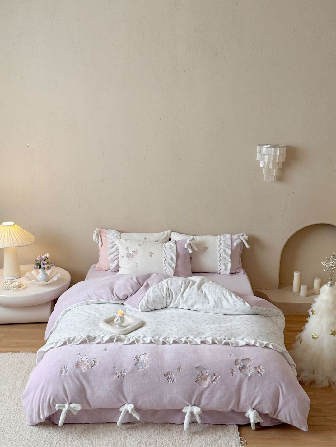 Children's bedding set with ruffles, bows and embroidered rabbit appliqués Bowlift