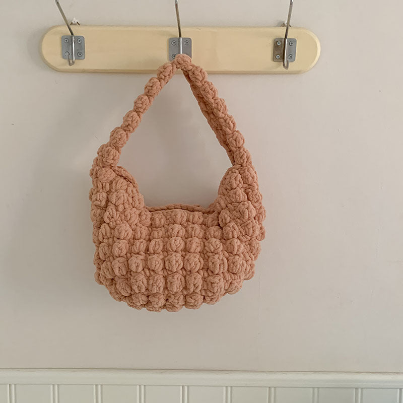 Handcrafted handbag with structured design Bowlift