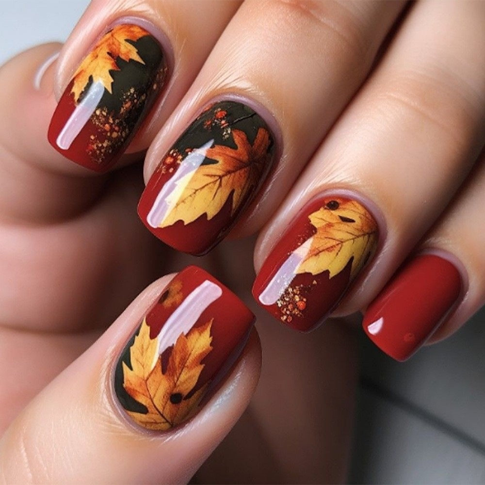 Artificial nails in elegant French tip design Bowlift