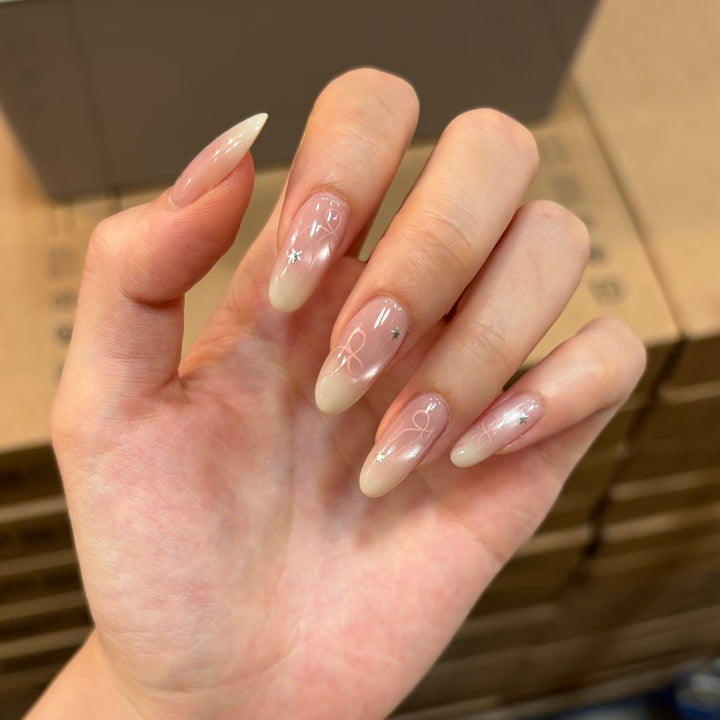 Themed Press-On Nail Art Set with Hello Kitty Designs Bowlift