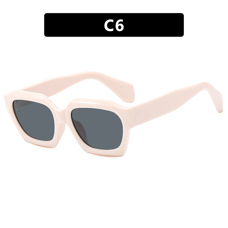 Women's fashionable sunglasses with distinctive geometric design and protective UV filter Bowlift