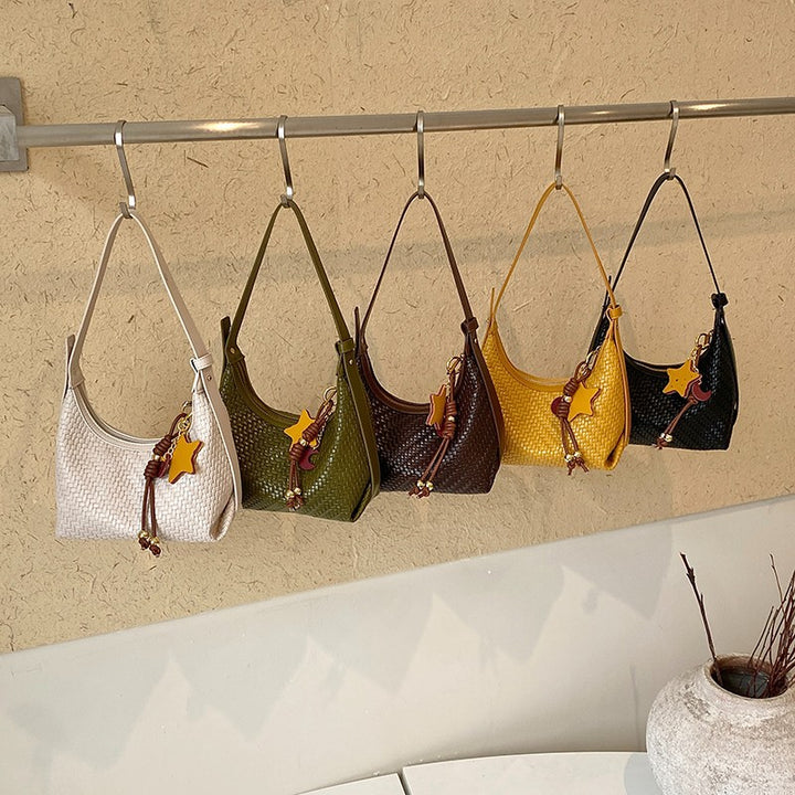 ven Leather Hobo Bag Bowlift