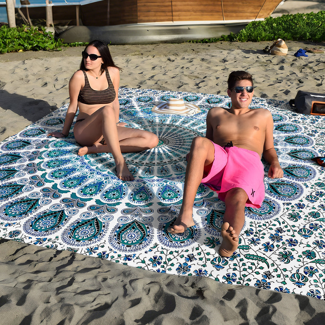 Mandala Design Beach Mat Bowlift