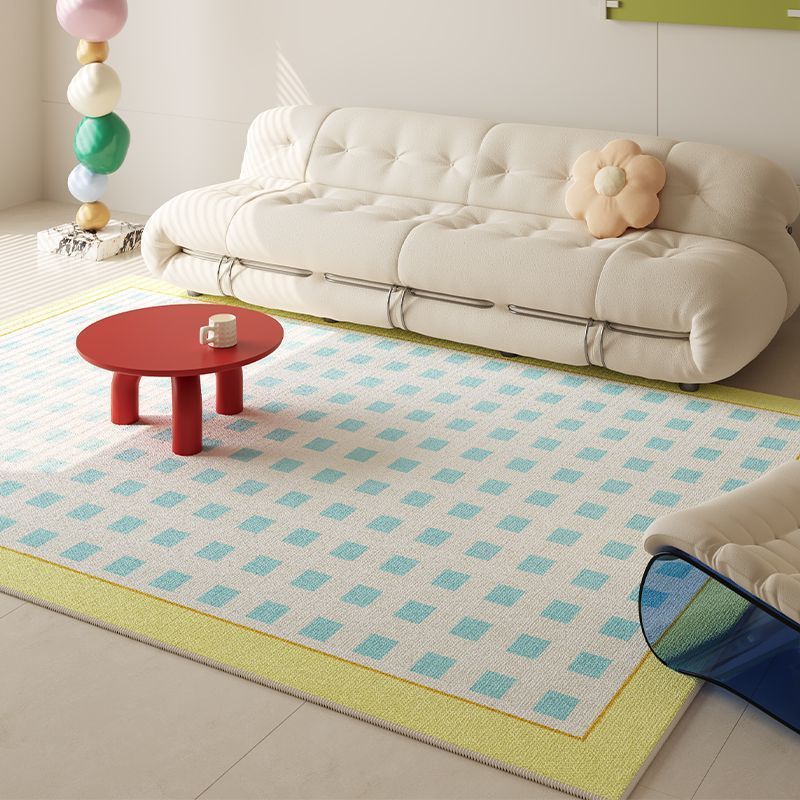 Area Rug Bowlift
