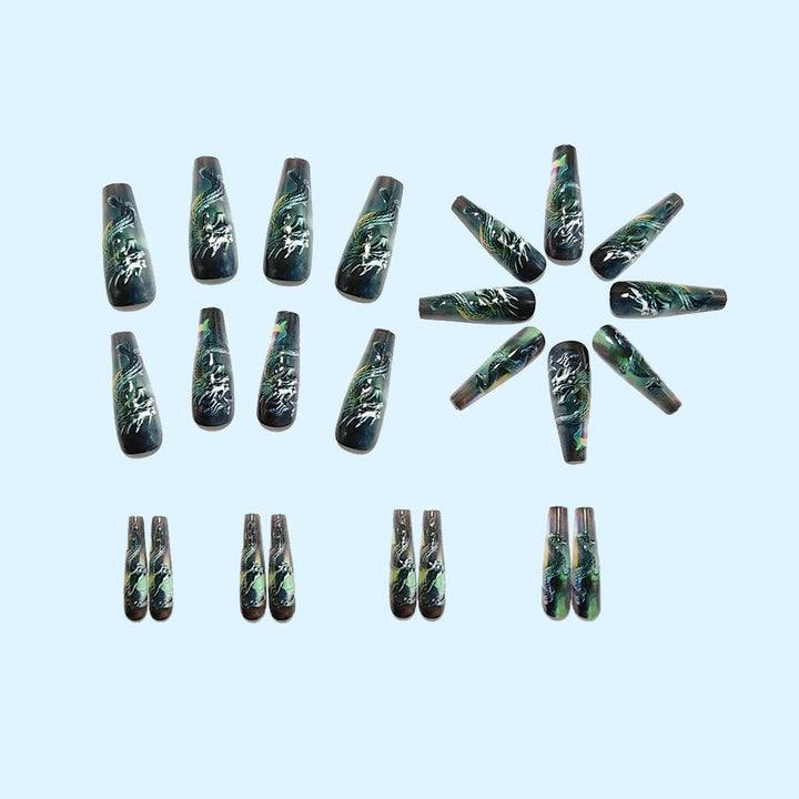 Artificial nails with 3D dragon design Bowlift
