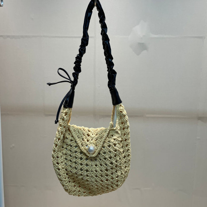 Handcrafted Shoulder Bag Bowlift