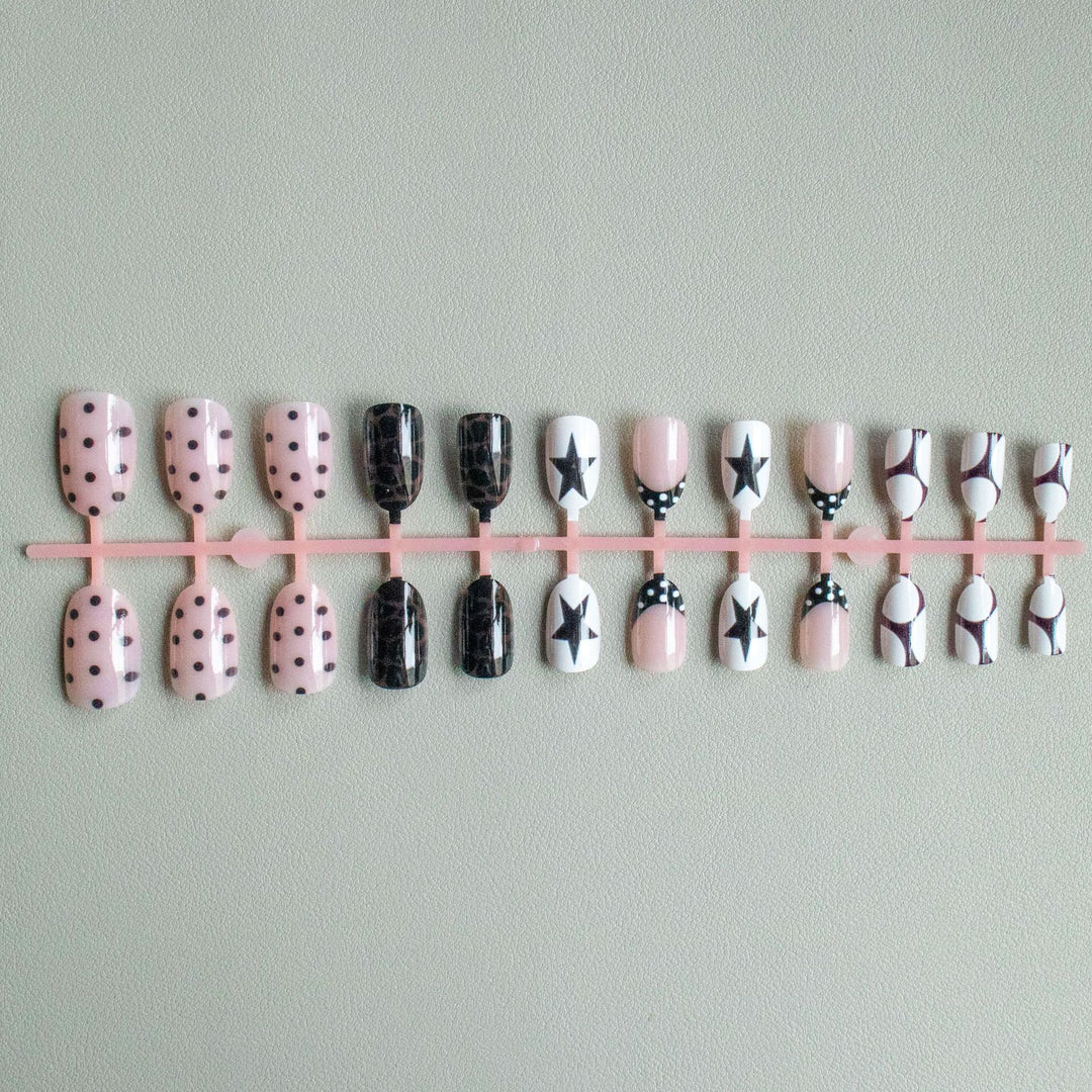 Artistic Nail Art Kit with Geometric Patterns