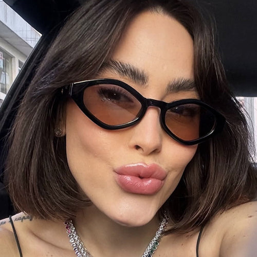 Women's fashionable sunglasses in striking butterfly design Bowlift