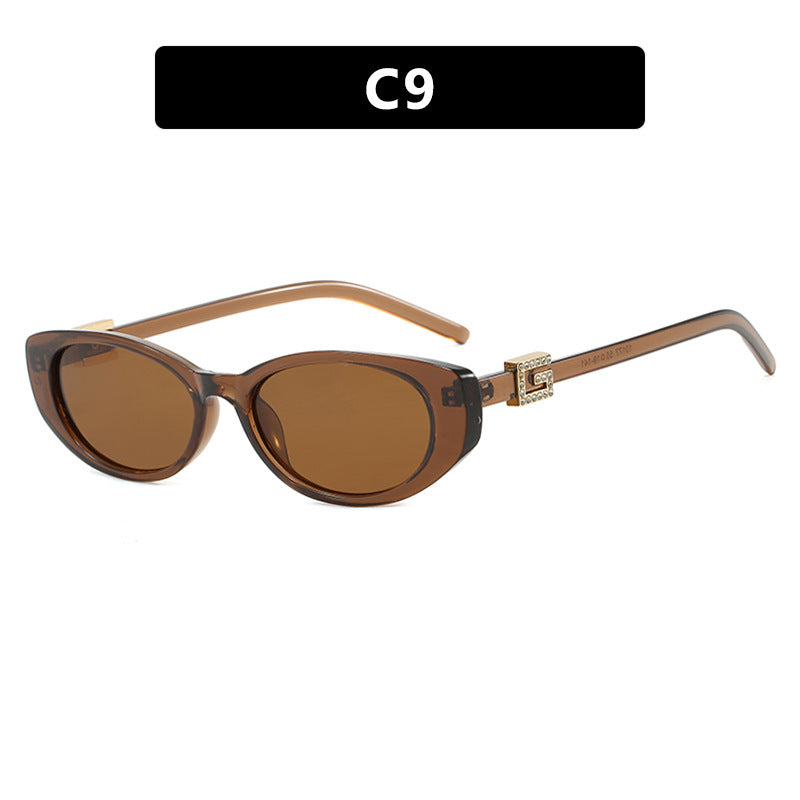 Women's cat-eye sunglasses with elegant metal frame and protective UV filter Bowlift