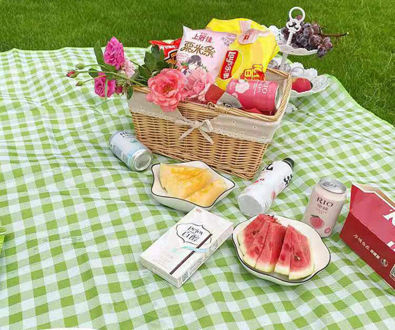 Extra-Large Lightweight Picnic Blanket Bowlift