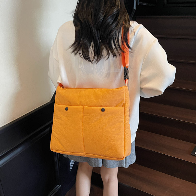 Stylish Crossbody Tote Bowlift