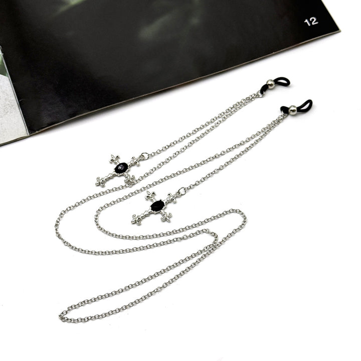 Ornate Skull Pendant Eyewear Chain Bowlift