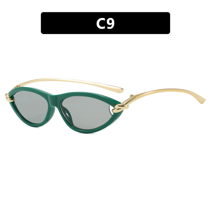 Women's Cat-Eye Sunglasses with Elegant Metal Frame and Protective UV Filter Bowlift