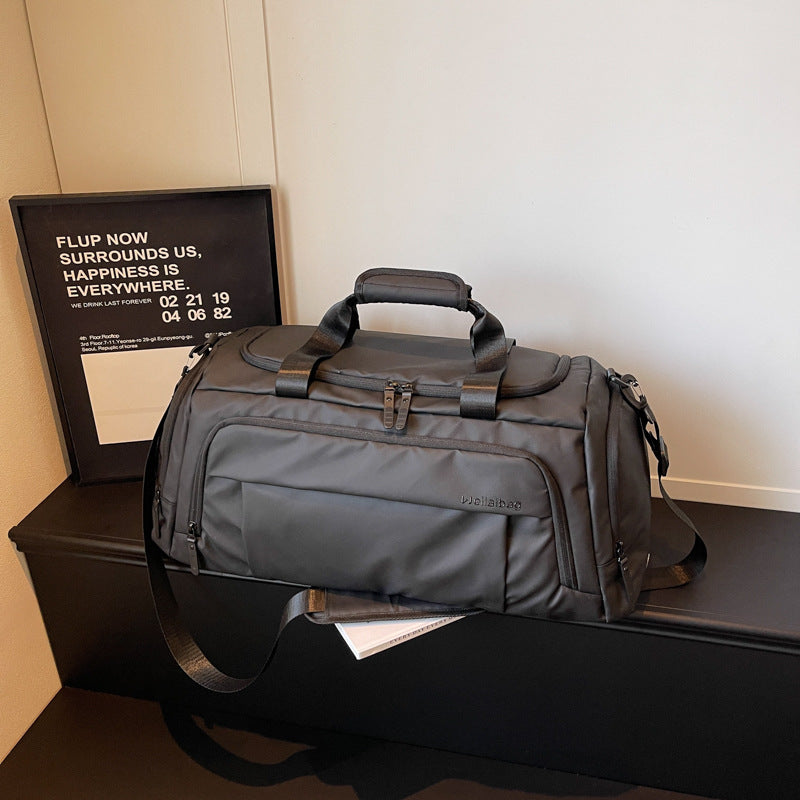 Versatile High-Performance Travel Duffel