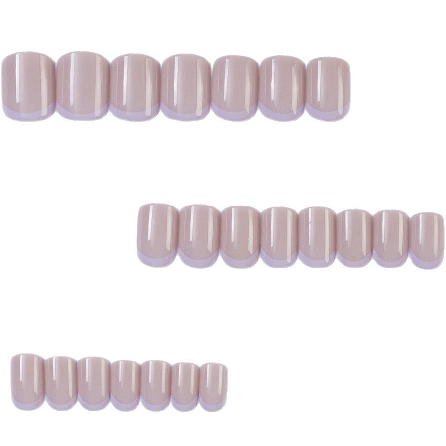 Artificial nails with high-gloss finish and elegant contours Bowlift