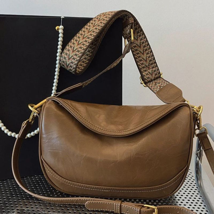 Luxurious Leather Crossbody Bag Bowlift