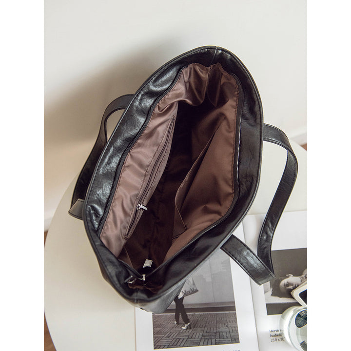 Durable Everyday Leather Tote Bowlift
