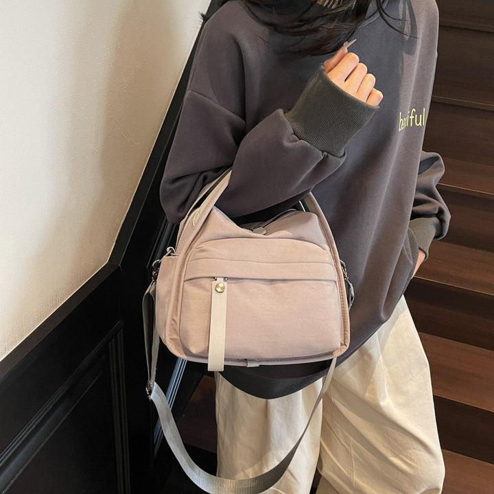 Chic Utility Handbag Bowlift