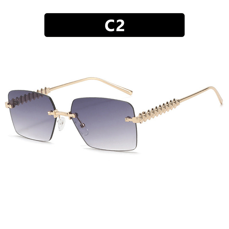 Ladies fashionable sunglasses with a unique and decorative frame Bowlift
