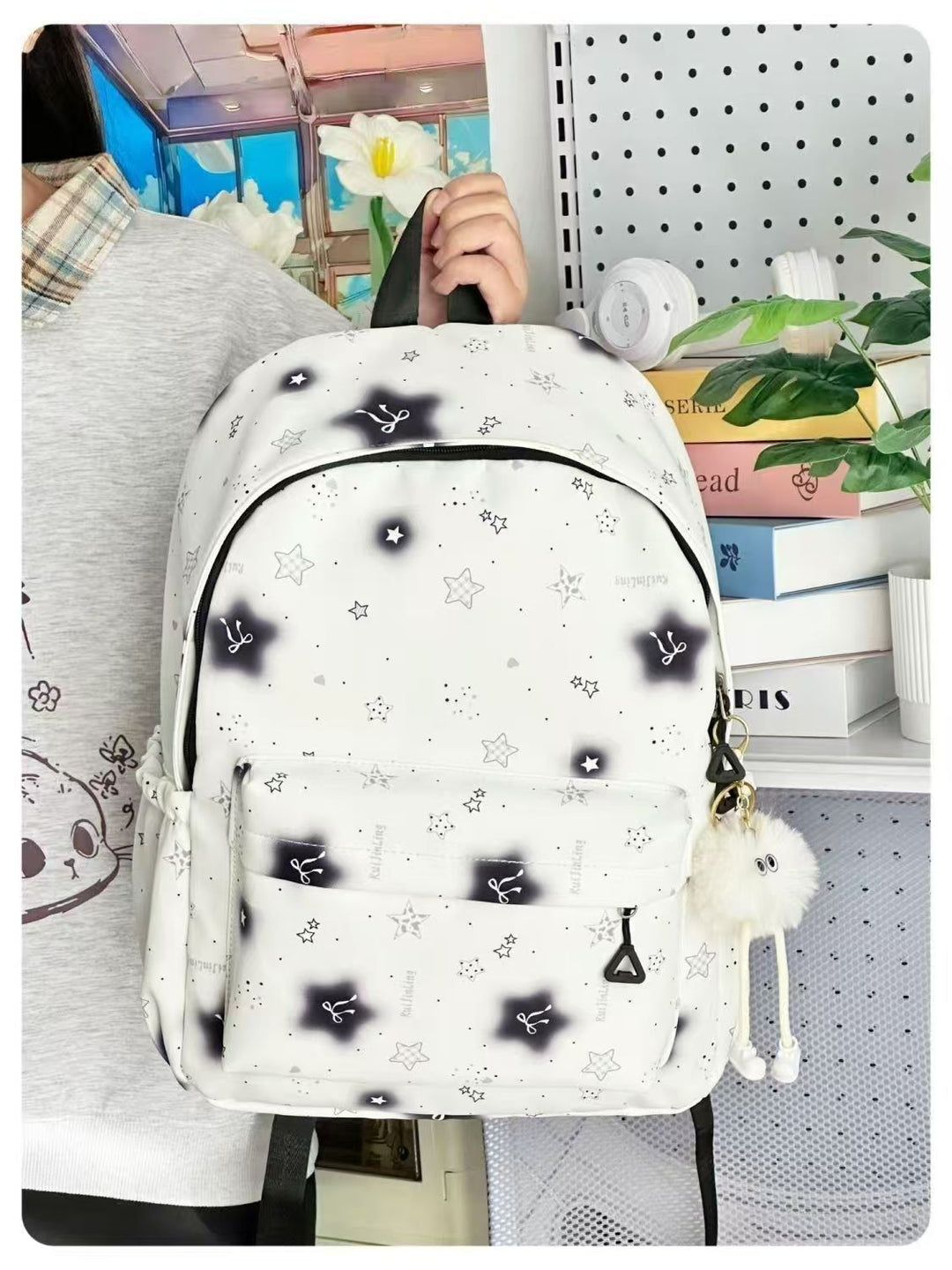 School backpack with playful star design and multiple compartments Bowlift