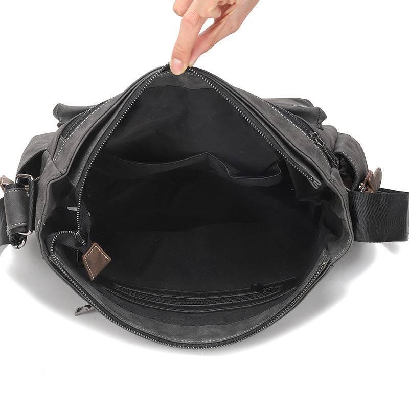 Shoulder bag with multiple compartments Bowlift