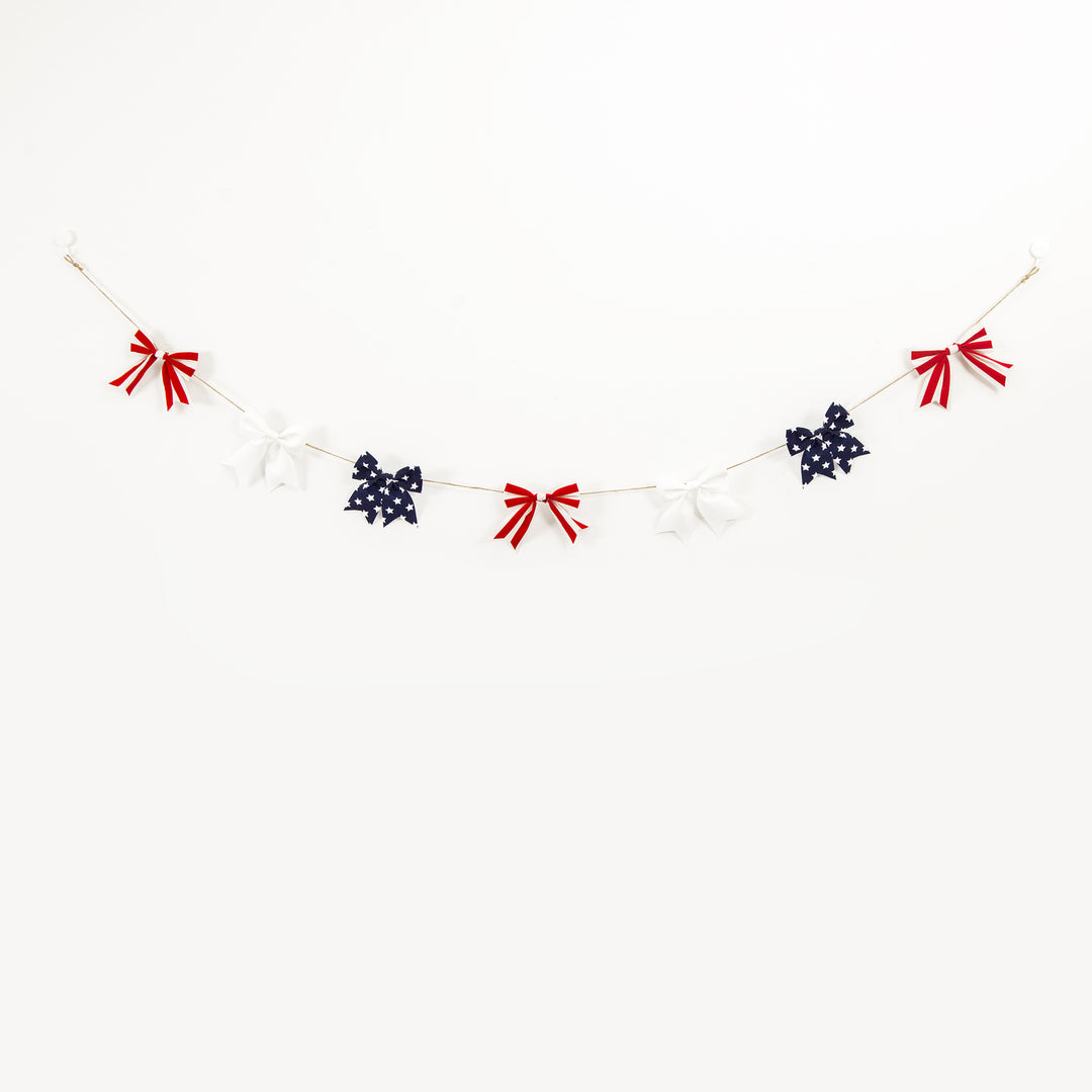 Unisex nan festive garland with striped fabric ribbons and jute rope Bowlift