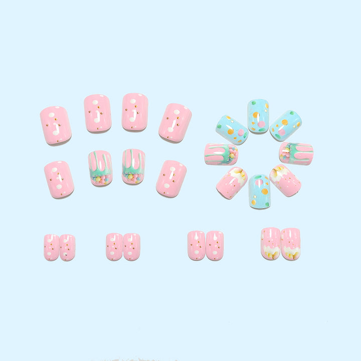 Artificial nails in creative dessert design Bowlift