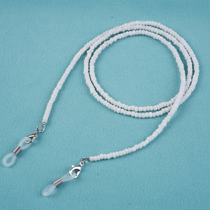 Beaded Eyewear Chain Bowlift