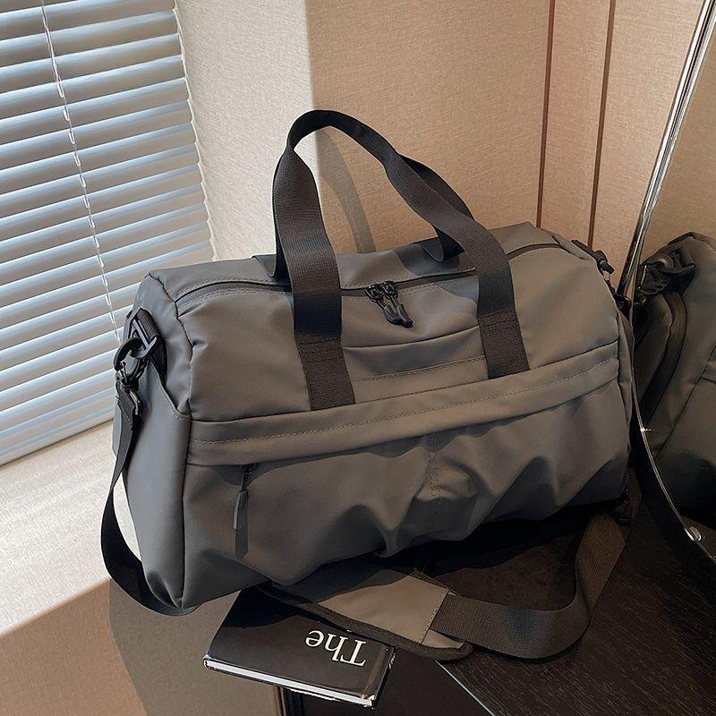 Versatile Multi-Functional Sport Duffel Bag Bowlift