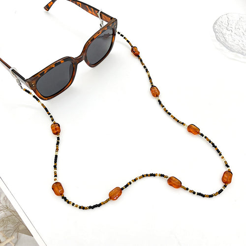 Stylish Beaded Eyewear Holder Bowlift