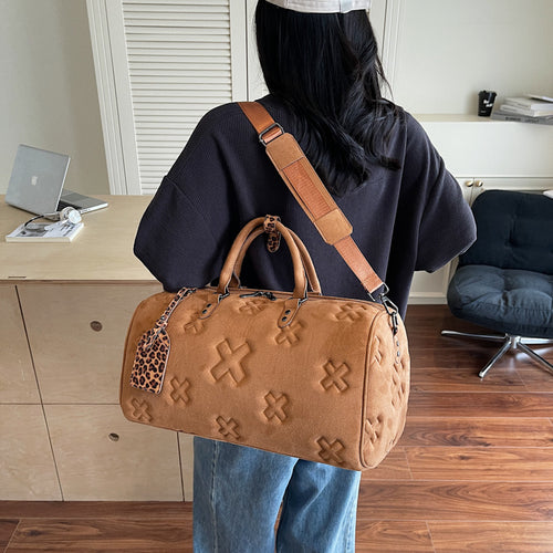 Fashionable Multi-Purpose Travel Duffle Bowlift
