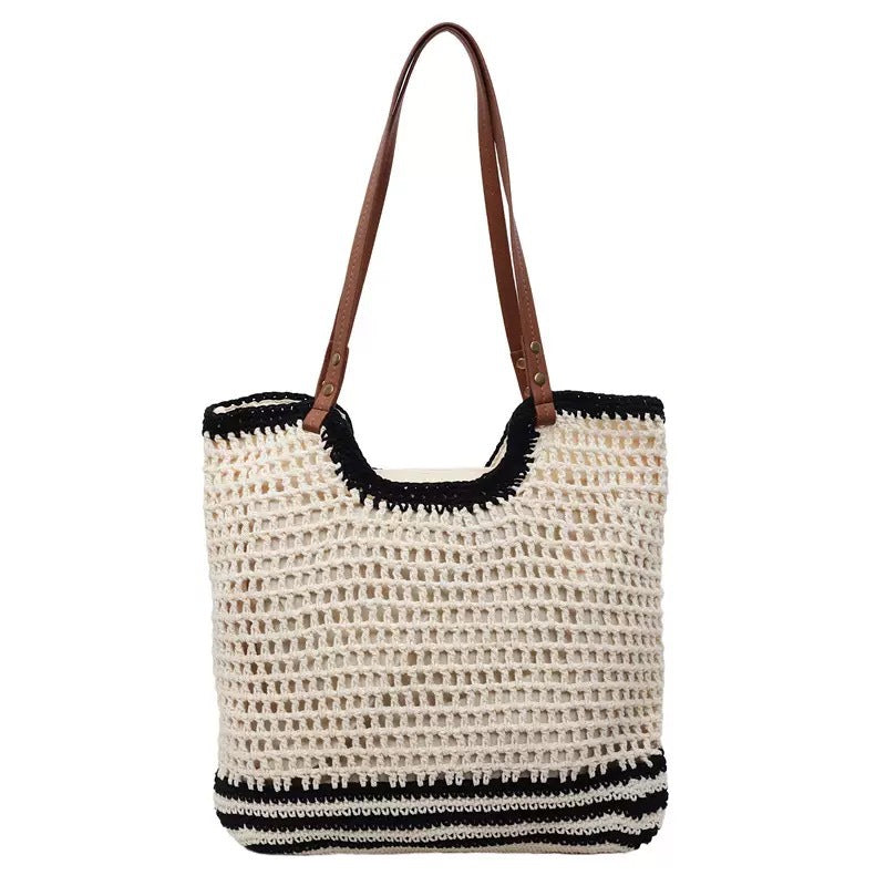 Handcrafted beach bag with fine mesh structures Bowlift
