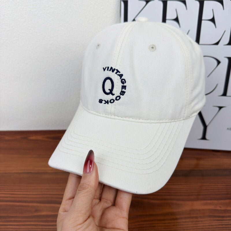 Women's Vintage-Inspired Adjustable Cap Bowlift