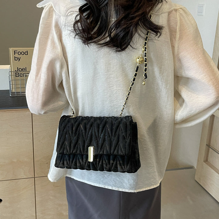 Quilted Shoulder Clutch Bowlift