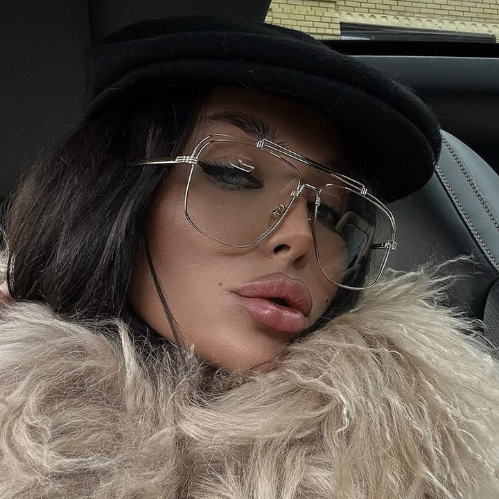 Women's elegant square sunglasses with gold accents Bowlift