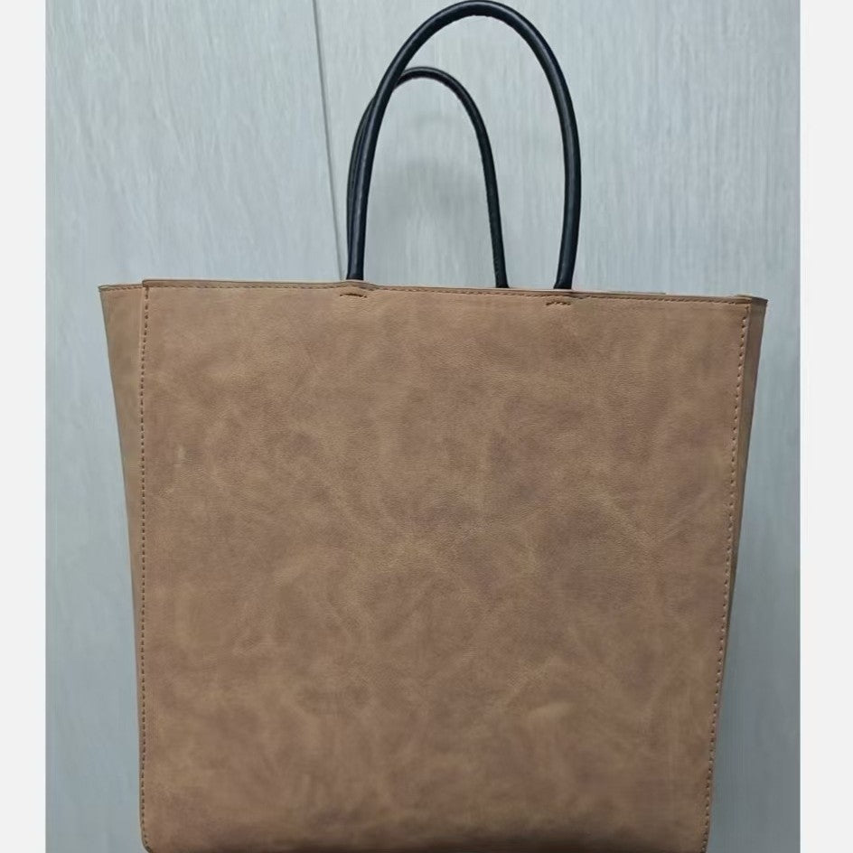 Elegant Handbag Bowlift